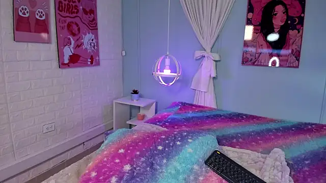 Hannahpage online show from 12-19-25, 12:23