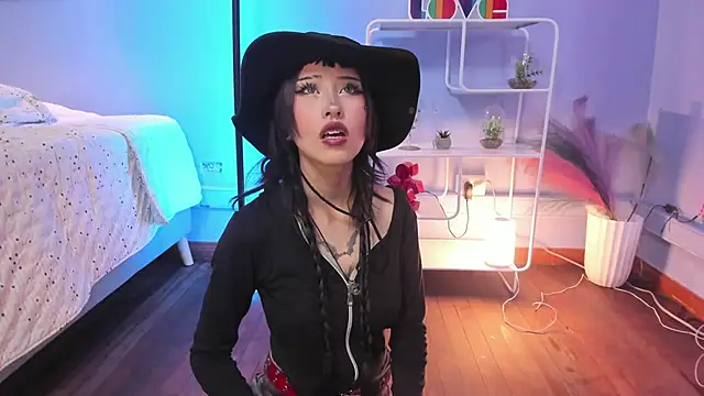 Hannahpage online show from 02-11-26, 12:32