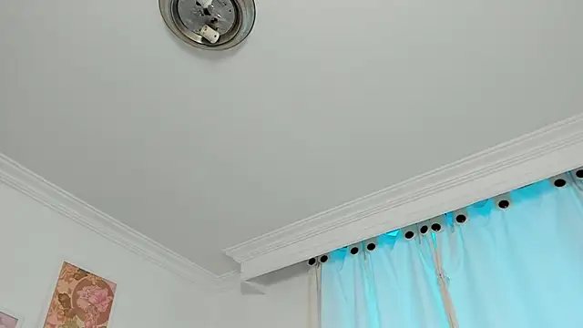 canelleGarces online show from 02-09-26, 12:09