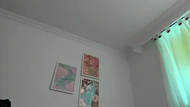 canelleGarces online show from 04-13-26, 08:25