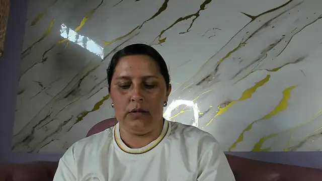 Snapshot of KikaDuque chatting on 07-03-26, 07:42 KikaDuque online show from 07-03-26, 07:42