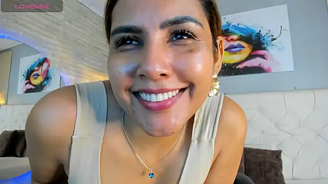 Snapshot of scarletbaker_ chatting on 04-30-26, 10:25 scarletbaker online show from 04-30-26, 10:25