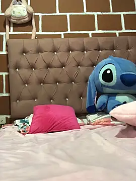 Rachellcooperrr online show from 03-12-26, 08:59