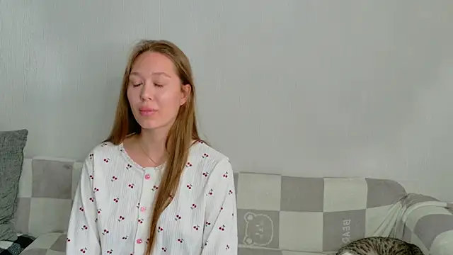 Molly Kisss online show from 05-27-26, 11:40