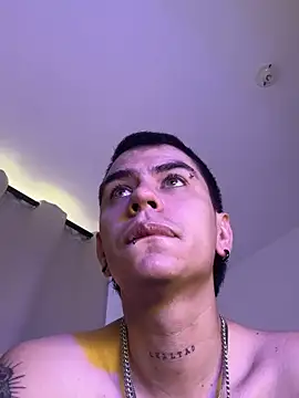 chris suarez online show from 03-28-26, 03:44