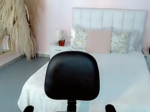 Snapshot of nathalialoes1 chatting on 10-02-25, 07:10 nathalialoes1 online show from 10-02-25, 07:10