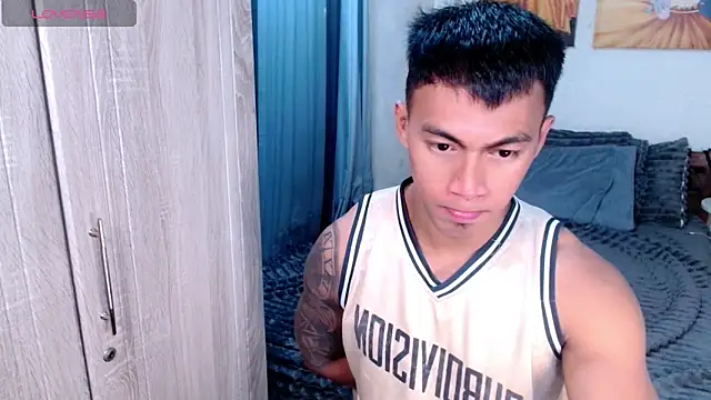 PinooyMilker online show from 04-05-26, 02:20