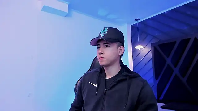 Snapshot of Draven_Marceaux chatting on 02-03-26, 11:26 Draven Marceaux online show from 02-03-26, 11:26