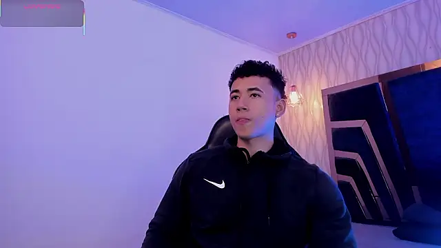 Snapshot of Draven_Marceaux chatting on 02-26-26, 11:31 Draven Marceaux online show from 02-26-26, 11:31