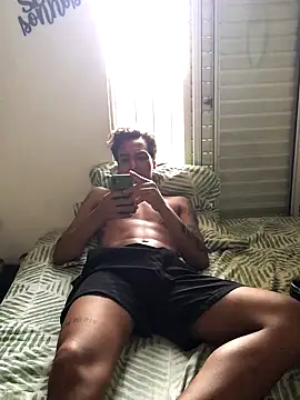 Snapshot of elvisnaomorreu chatting on 11-04-25, 07:57 elvisnaomorreu online show from 11-04-25, 07:57