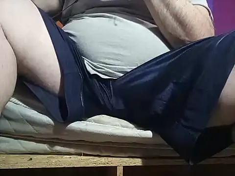 BabyBearMilk online show from 11-19-25, 10:43