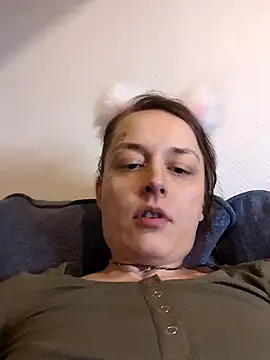 marijacucu online show from 04-16-26, 07:25