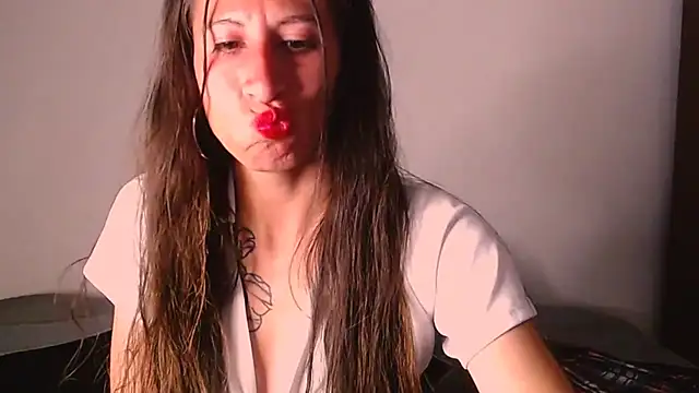 Snapshot of NathaSlave chatting on 04-23-26, 07:52 NathaSlave online show from 04-23-26, 07:52