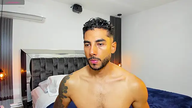 Snapshot of MARC_THOMPSON_ chatting on 09-12-25, 11:48 MARC THOMPSON online show from 09-12-25, 11:48