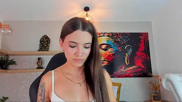 aitana baker  online show from 02-20-26, 06:26