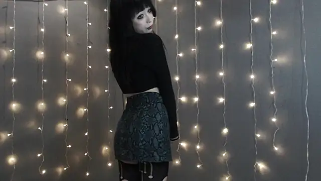 Snapshot of _LUCY_LAVE chatting on 04-06-26, 02:07 LUCY LAVE online show from 04-06-26, 02:07