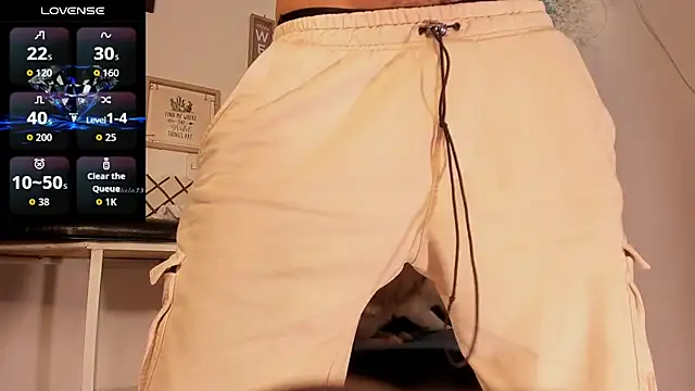Snapshot of Bastian_MCcormick chatting on 06-11-26, 12:32 Bastian MCcormick online show from 06-11-26, 12:32