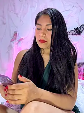 Ariana2017 online show from 10-29-25, 02:47