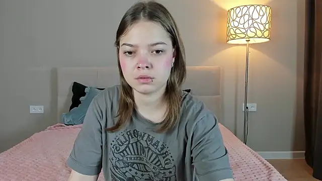 patriciapink online show from 12-16-25, 08:52