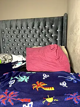 Kikie23 online show from 11-19-25, 08:31