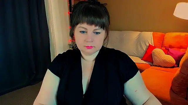 CrystaalStaar online show from 05-19-26, 05:03