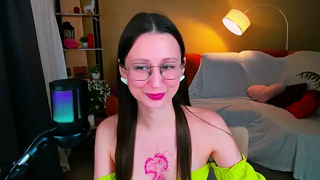 YourLovellyStory online show from 02-24-26, 11:30