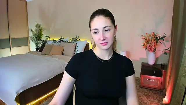 Snapshot of SensitiveSooul chatting on 09-25-25, 04:54 SensitiveSooul online show from 09-25-25, 04:54