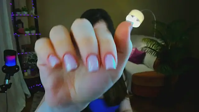 AlluringLookk online show from 01-14-26, 04:34