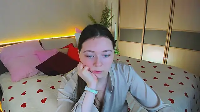 AlluringLookk online show from 03-24-26, 04:34