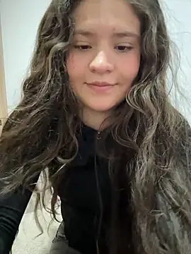 Emilyybennet  online show from 04-23-26, 10:56