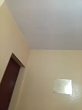 Snapshot of ziyadmomo chatting on 10-29-25, 04:37 ziyadmomo online show from 10-29-25, 04:37