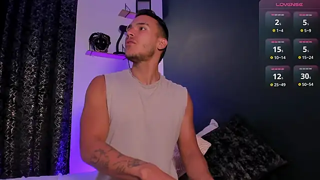 Snapshot of MarkSantozz chatting on 02-03-26, 07:41 MarkSantozz online show from 02-03-26, 07:41