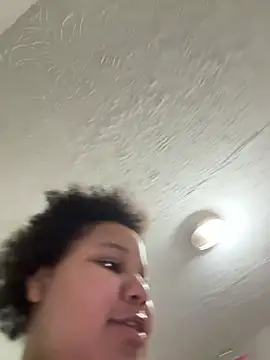 chocolate bella online show from 02-27-26, 02:00