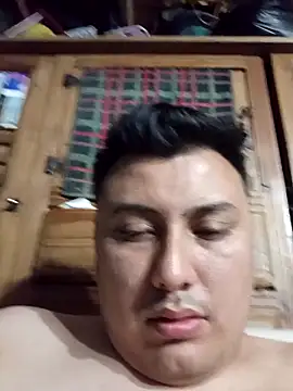 Snapshot of millanto chatting on 10-23-25, 05:18 millanto online show from 10-23-25, 05:18