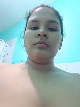 Snapshot of samantha903 chatting on 06-10-26, 10:41 samantha903 online show from 06-10-26, 10:41