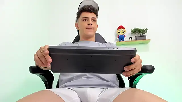 Mikecooper online show from 11-12-25, 11:25