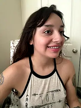 CharmingMaddie online show from 12-20-25, 06:26