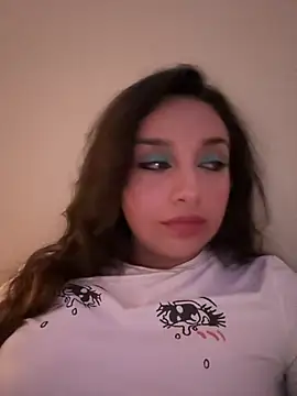CharmingMaddie online show from 07-16-26, 04:18