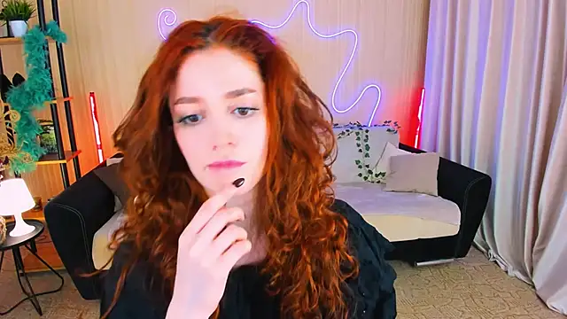 ChristinaConteeree online show from 11-07-25, 07:25