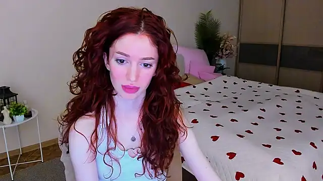 Snapshot of ChristinaConteeree chatting on 05-10-26, 04:39 ChristinaConteeree online show from 05-10-26, 04:39