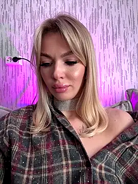 miss veroNika online show from 10-18-25, 03:53