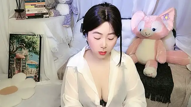 Emmaq996 online show from 04-11-26, 07:45