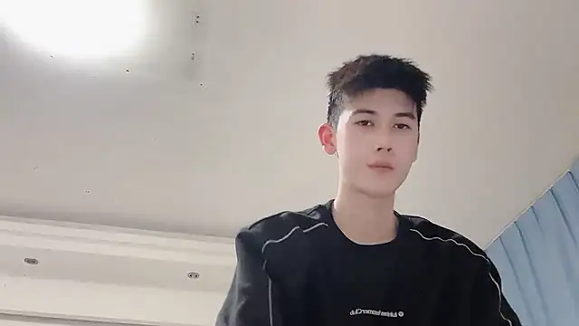 xiaojie2563 online show from 01-18-26, 12:20