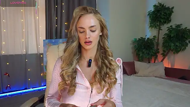 AliciaMellow online show from 03-16-26, 11:36