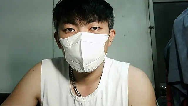 Snapshot of bigbb101011 chatting on 10-24-25, 01:18 bigbb101011 online show from 10-24-25, 01:18