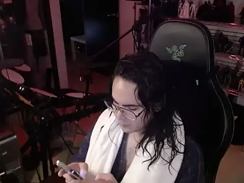 Snapshot of dorrey21 chatting on 10-17-25, 07:05 dorrey21 online show from 10-17-25, 07:05