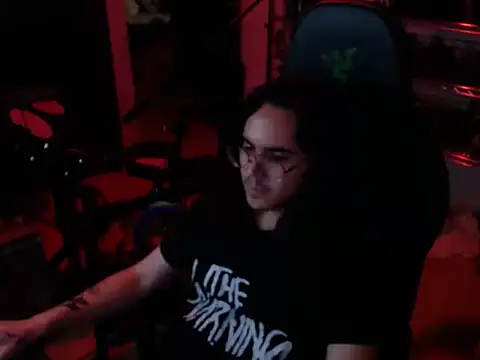 Snapshot of dorrey21 chatting on 12-19-25, 04:30 dorrey21 online show from 12-19-25, 04:30