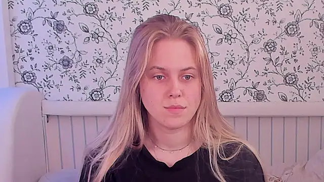 Snapshot of AngelAnty chatting on 05-11-26, 04:04 AngelAnty online show from 05-11-26, 04:04