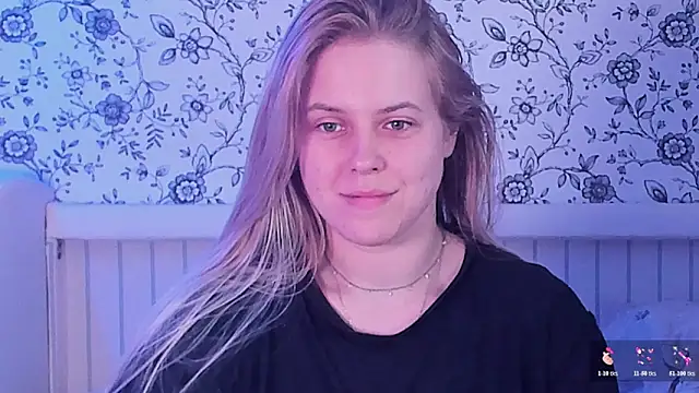 Snapshot of AngelAnty chatting on 05-18-26, 03:07 AngelAnty online show from 05-18-26, 03:07