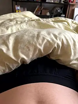 Snapshot of Zizibeaugoss chatting on 01-16-26, 11:47 Zizibeaugoss online show from 01-16-26, 11:47